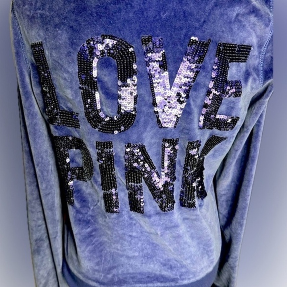PINK Victoria’s Secret Purple ZipUp Hoodie. Sequence ‘LOVE PINK’ Logo size SP
